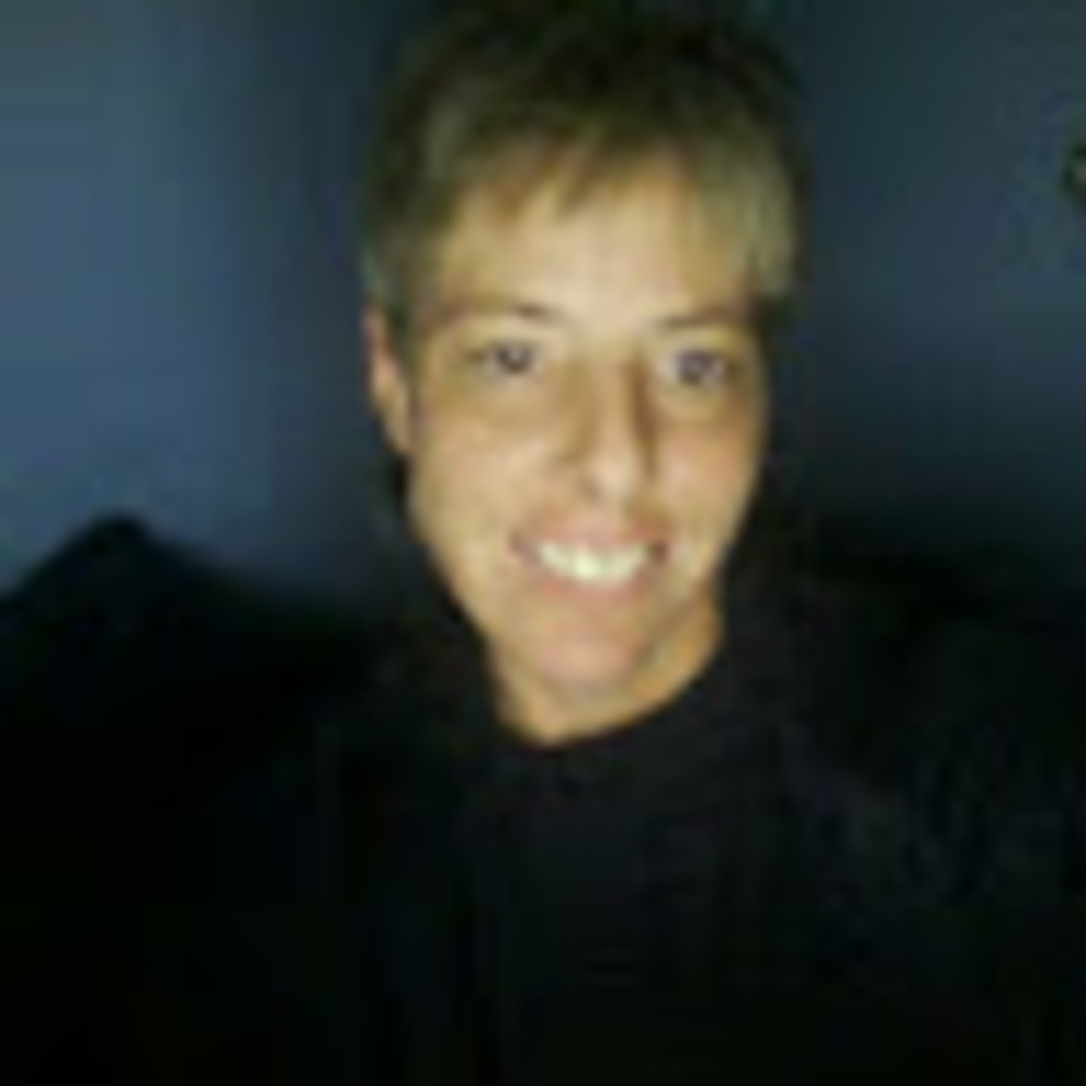 Meet your Posher, Dena